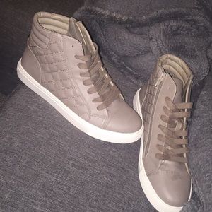 Steve Madden Sneakers